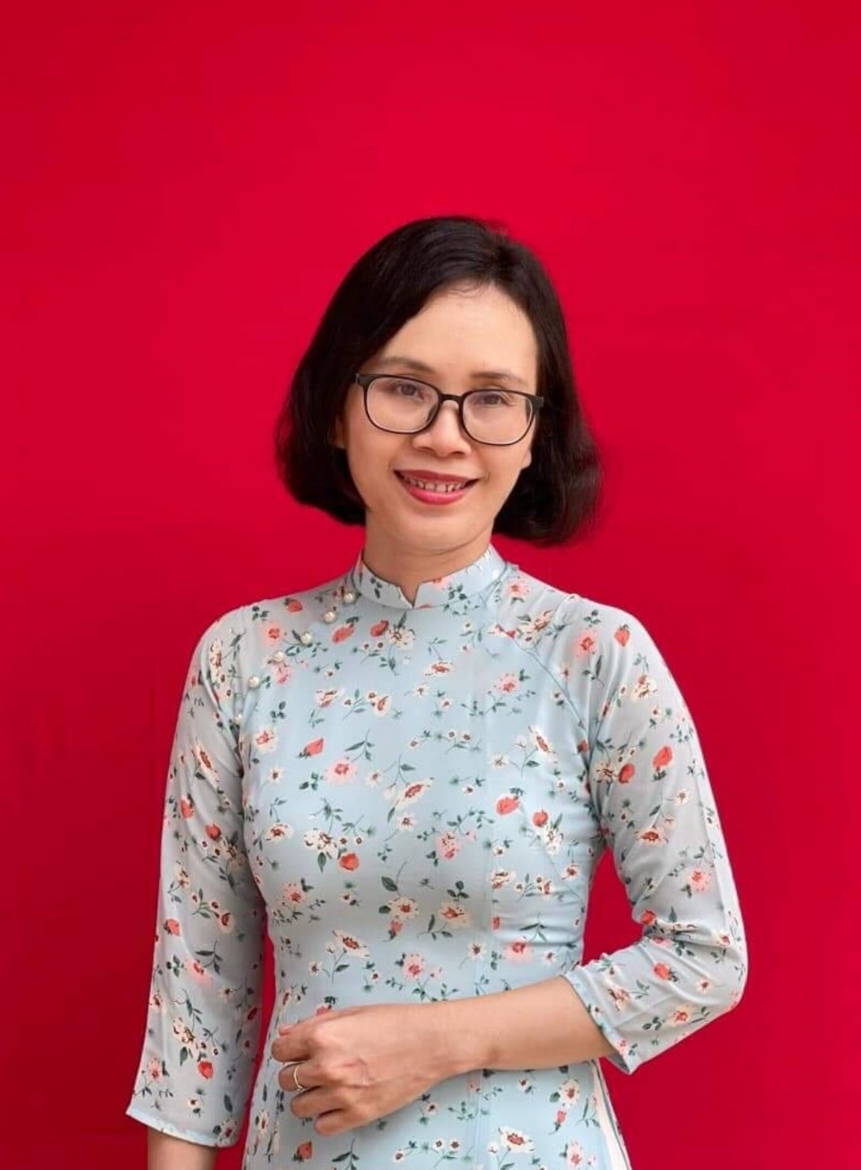 Cô Đặng Thị Thu Hà